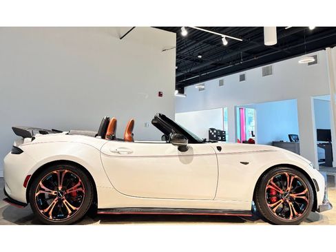 Used 2023 MAZDA MX-5 Miata Grand Touring image 9