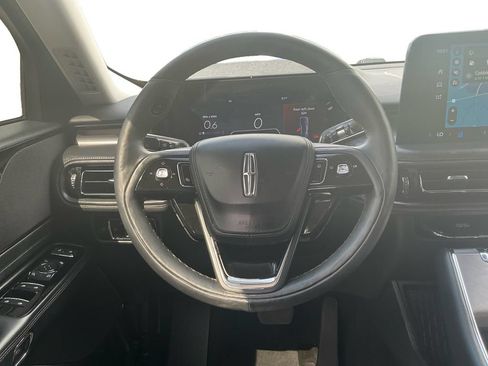 Used 2025 Lincoln Aviator 2WD image 18