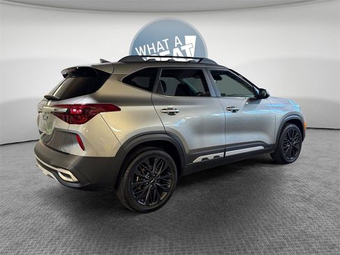 Certified 2023 Kia Seltos Nightfall Edition image 3
