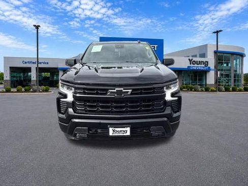 Used 2024 Chevrolet Silverado 1500 RST w/ Convenience Package II AWD/4WD image 2