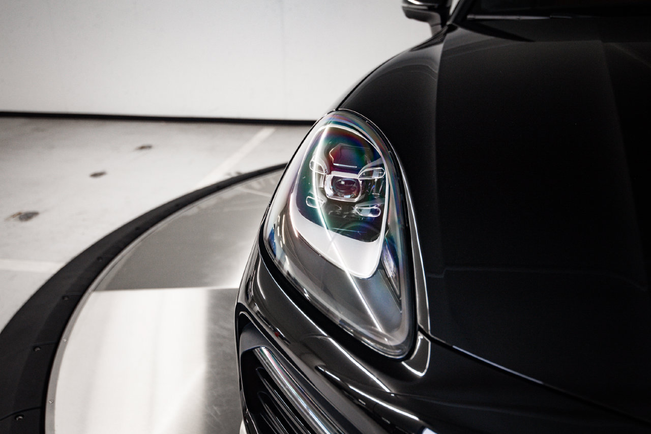 Certified 2023 Porsche Cayenne Coupe AWD/4WD image 12