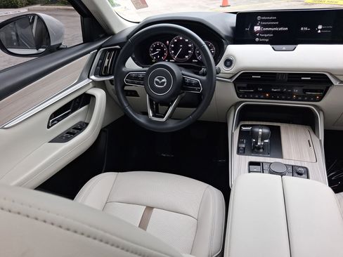 Certified 2024 MAZDA CX-90 3.3 Turbo w/ Premium Plus Pkg AWD/4WD image 9