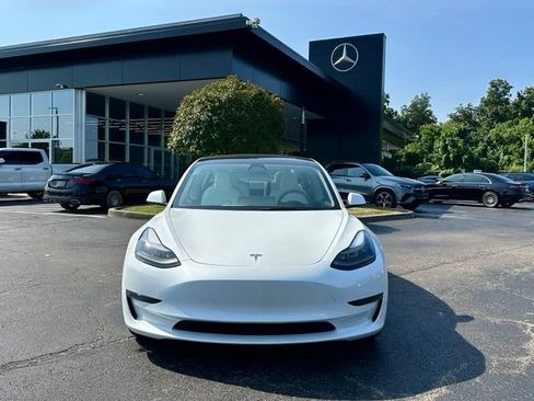 Used 2023 Tesla Model 3 Standard Range RWD image 3