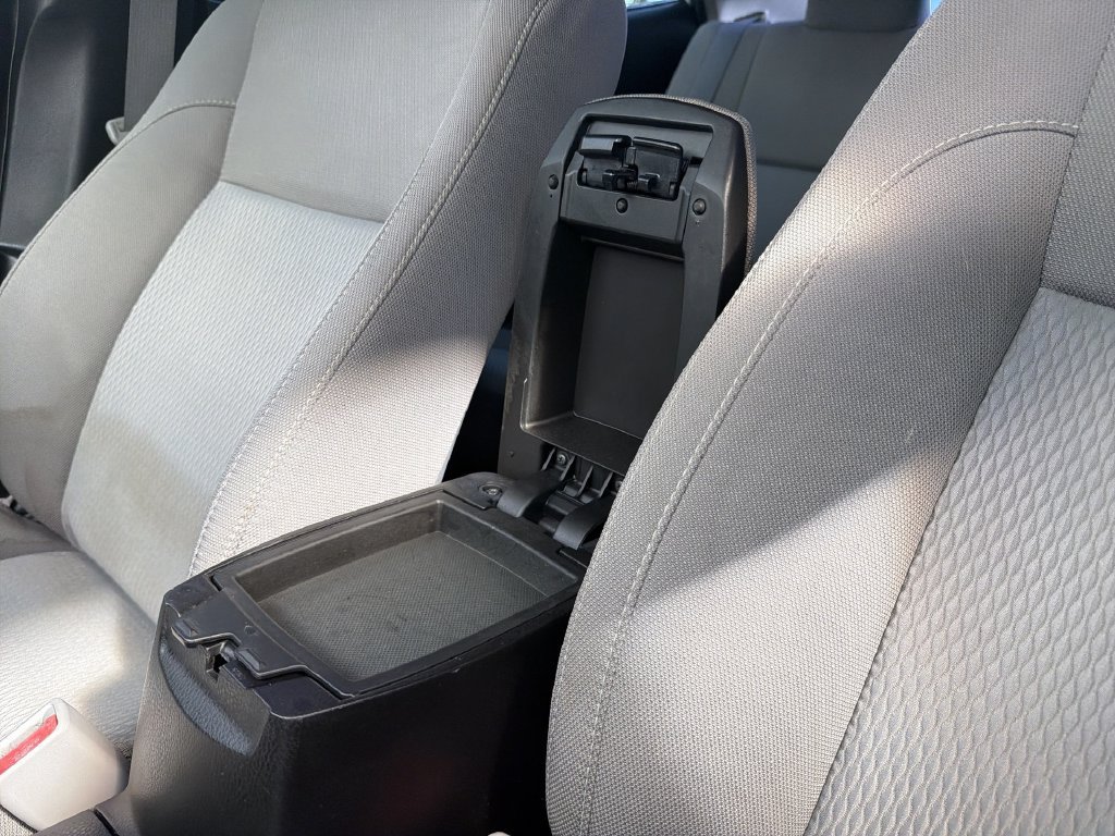 Used 2016 Toyota Corolla LE FWD image 47
