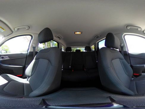 Used 2025 Kia Sportage LX FWD image 37
