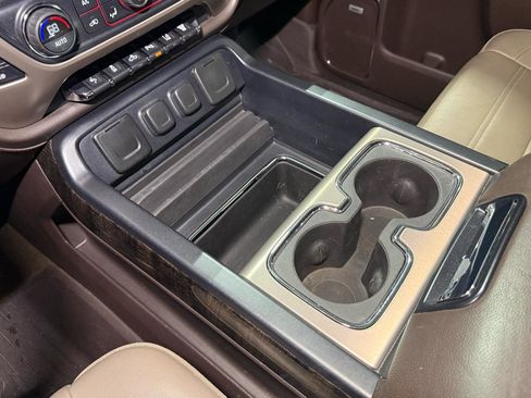 Used 2016 GMC Sierra 2500 Denali w/ Duramax Plus Package image 21