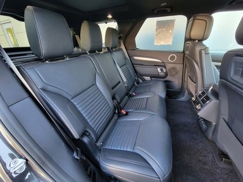 Used 2024 Land Rover Discovery Dynamic SE image 20