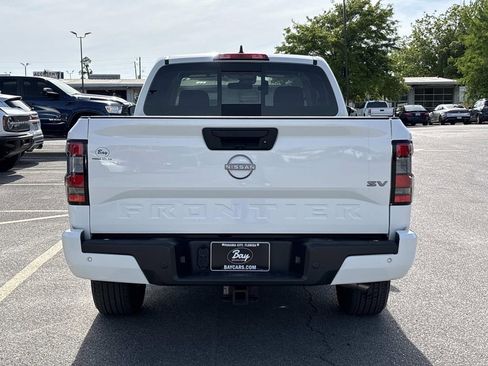 Used 2024 Nissan Frontier SV w/ SV Convenience Package RWD image 4