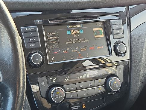 Used 2020 Nissan Rogue Sport SV w/ All-Weather Package image 23