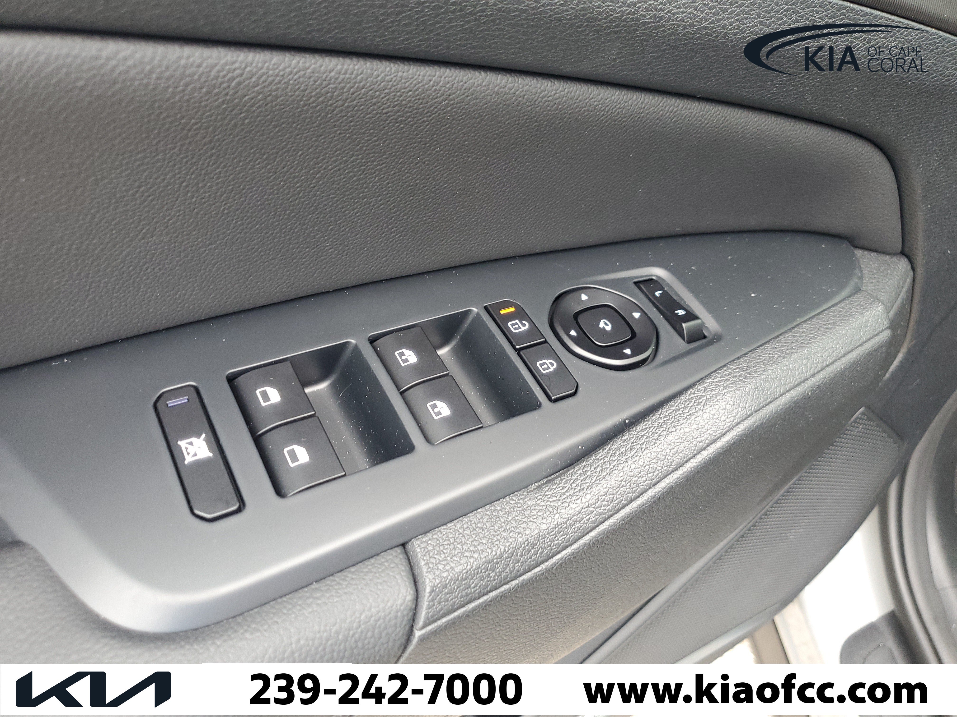 New 2026 Kia Sportage SX FWD image 20