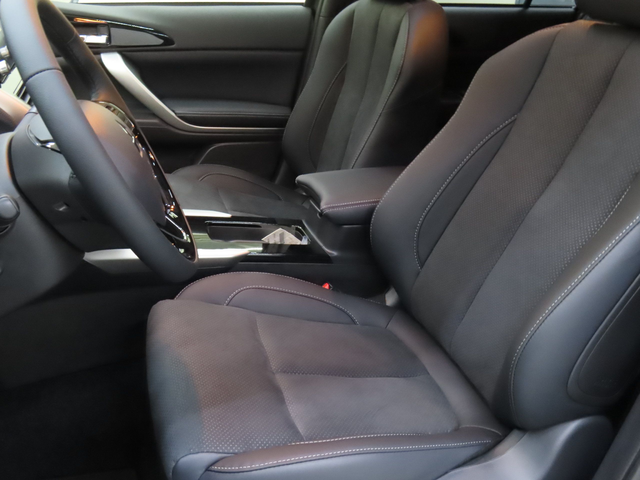 New 2026 Mitsubishi Eclipse Cross SE AWD/4WD image 11