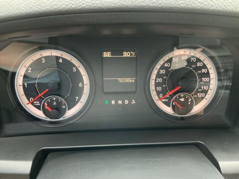 Used 2019 RAM 1500 Classic SLT AWD/4WD image 18