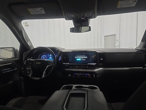 Used 2023 Chevrolet Silverado 1500 LT image 25