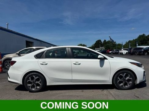 Used 2020 Kia Forte LXS FWD image 1