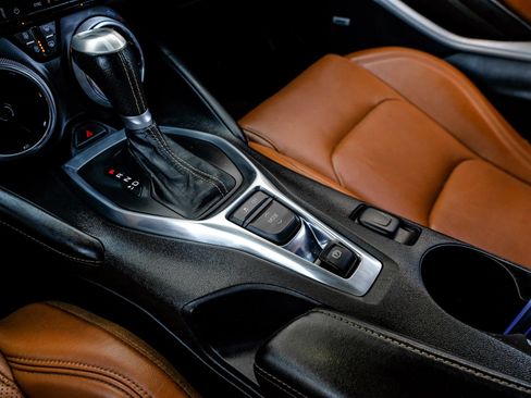 Used 2016 Chevrolet Camaro LT RWD image 28