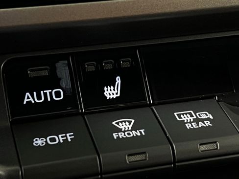 Used 2026 Toyota Camry SE w/ Multimedia Upgrade Package FWD image 19