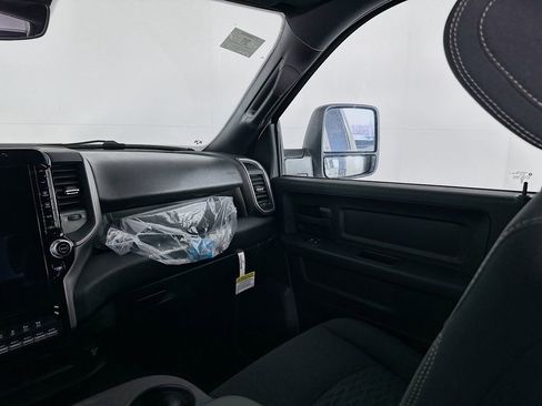 New 2026 RAM 2500 Tradesman AWD/4WD image 30