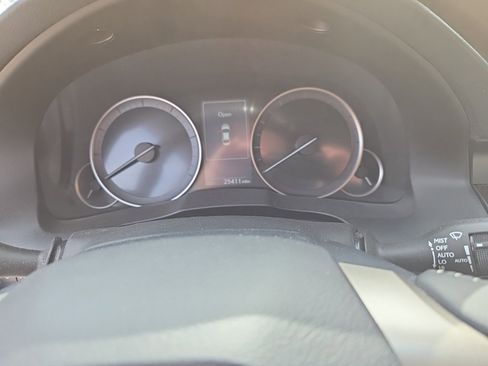 Used 2018 Lexus ES 350 w/ Ultra Luxury Package image 6