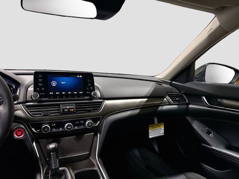Used 2018 Honda Accord LX image 23