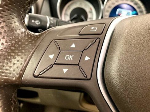 Used 2014 Mercedes-Benz C 300 4MATIC Sedan image 21