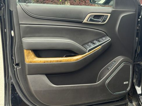 Used 2017 GMC Yukon XL Denali w/ Open Road Package image 4