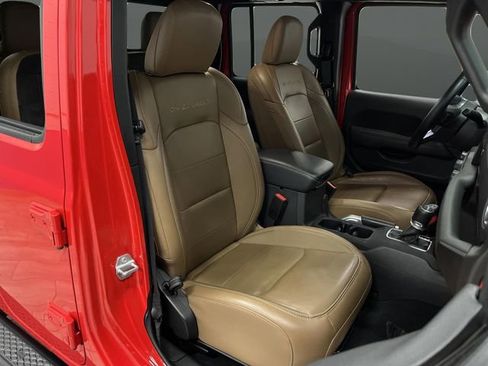 Used 2022 Jeep Gladiator Overland w/ Popular Equipment Package image 31