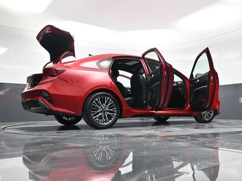 Certified 2024 Kia Forte GT-Line w/ GT-Line Premium Package image 60