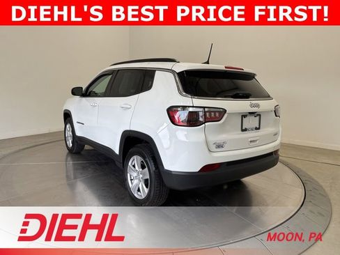 Used 2022 Jeep Compass Latitude w/ Convenience Group AWD/4WD image 5