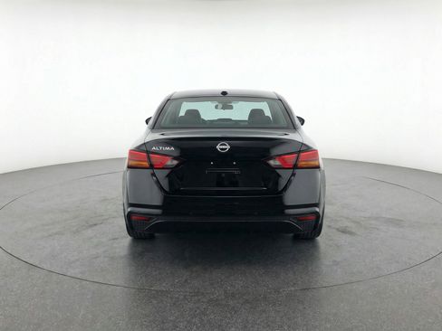 Used 2025 Nissan Altima 2.5 SV FWD image 7