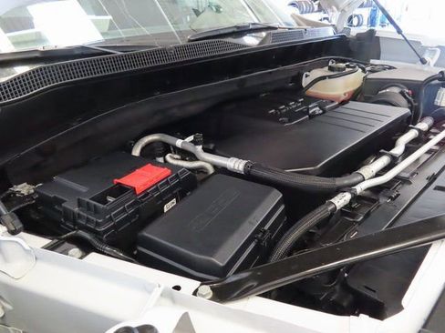 Used 2023 Chevrolet Silverado 1500 LT AWD/4WD image 39