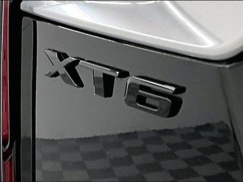 Used 2024 Cadillac XT6 Sport w/ Technology Package AWD/4WD image 9