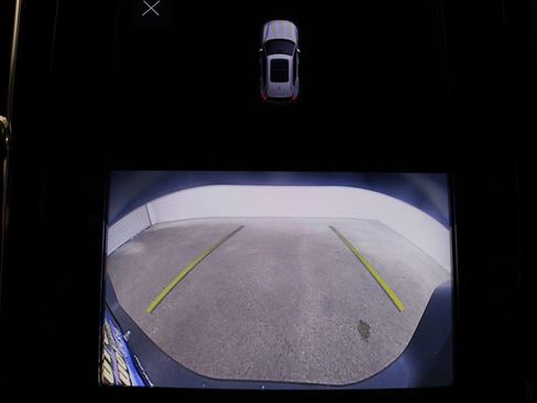 Used 2023 Volvo XC40 B4 Plus w/ Driver Assist Package image 15