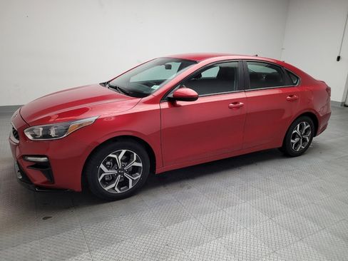 Used 2021 Kia Forte LXS image 2