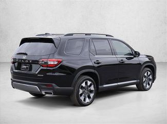New 2026 Honda Pilot Touring video 2