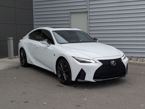 Used 2025 Lexus IS 300 F Sport image 7
