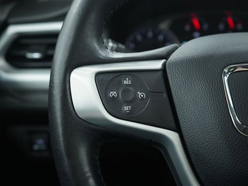 Used 2019 GMC Acadia SLT w/ LPO, Floor Liner Package image 29