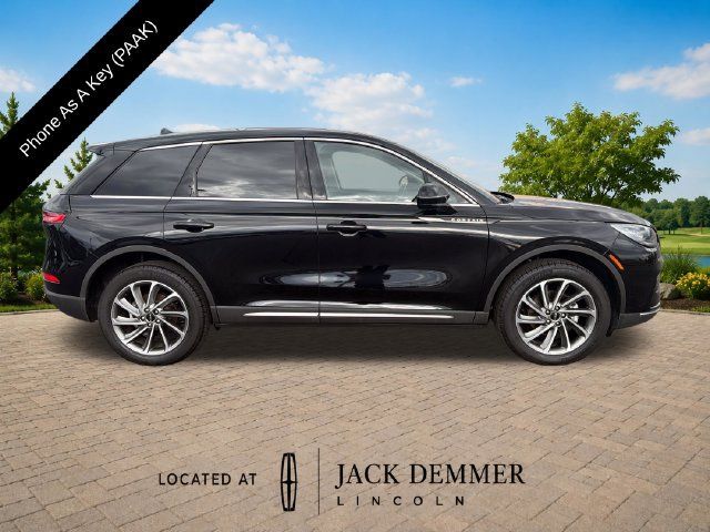 Certified 2024 Lincoln Corsair AWD w/ Equipment Group 101A image 8
