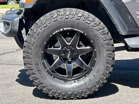 Used 2021 Jeep Wrangler Unlimited Sahara w/ Uconnect 4C Nav & Sound Group AWD/4WD image 28