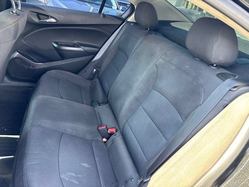 Used 2018 Chevrolet Cruze LS FWD image 12