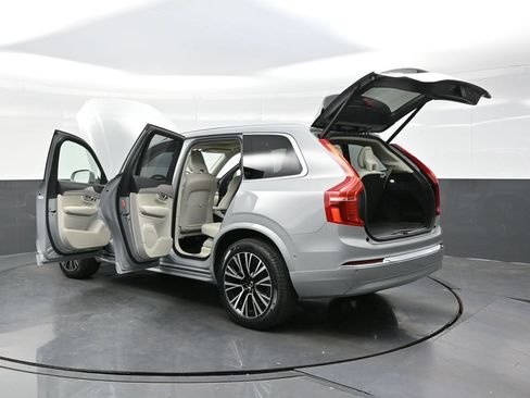 Used 2025 Volvo XC90 T8 Plus w/ Protection Package AWD/4WD image 48