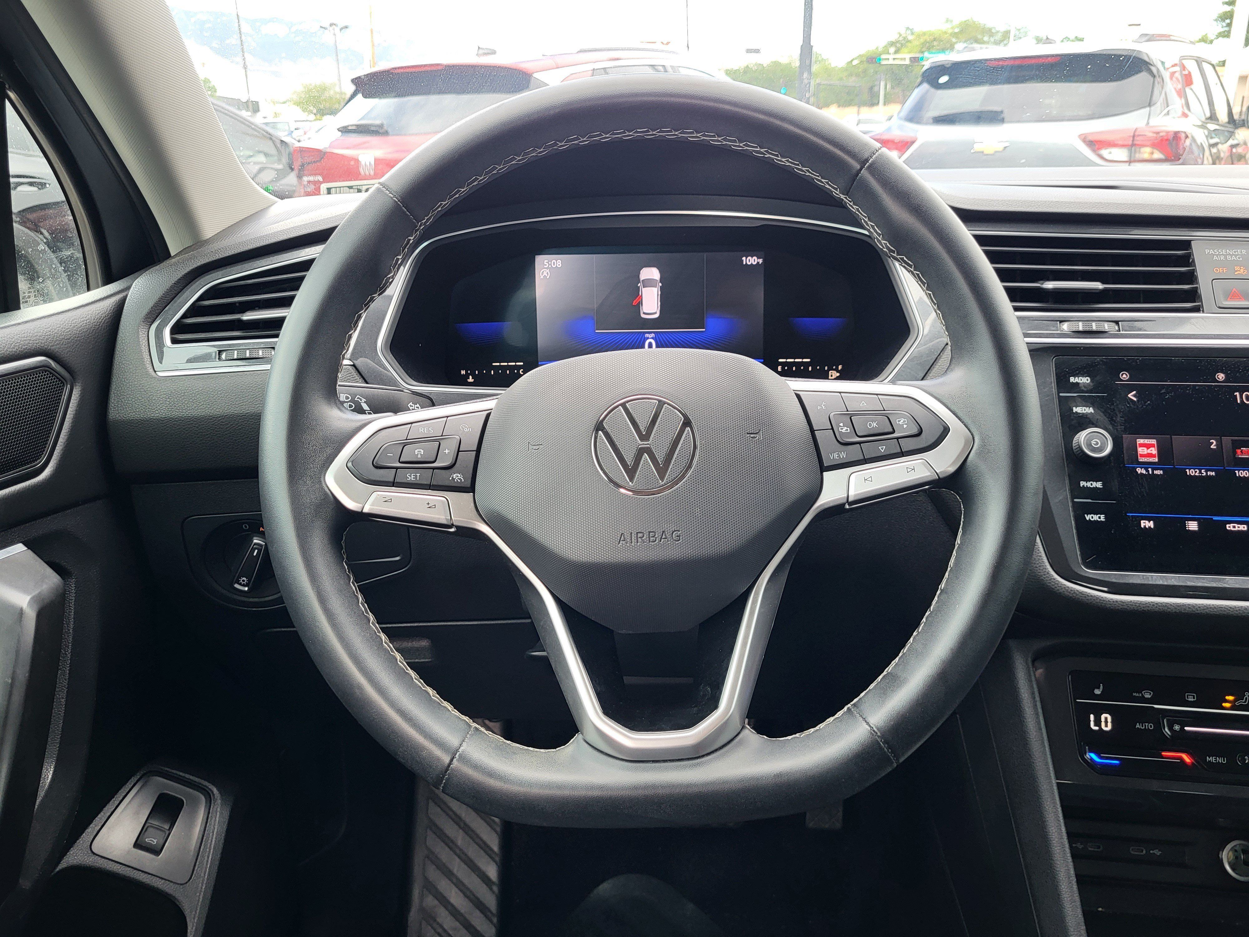 Used 2022 Volkswagen Tiguan SE FWD image 27
