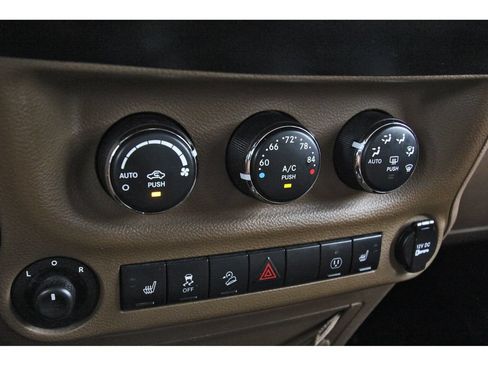 Used 2014 Jeep Wrangler Unlimited Sahara w/ Max Tow Package AWD/4WD image 18