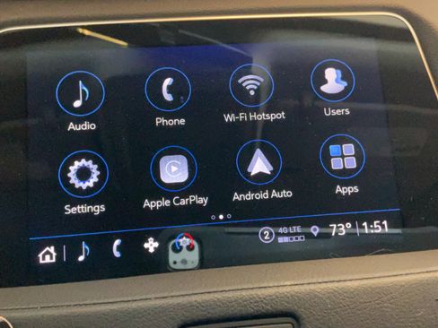 Used 2021 Cadillac XT4 Luxury w/ Cold Weather Package FWD image 11