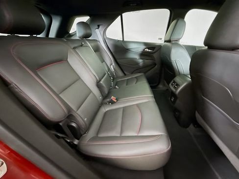 Used 2022 Chevrolet Equinox RS w/ RS Leather Package AWD/4WD image 29