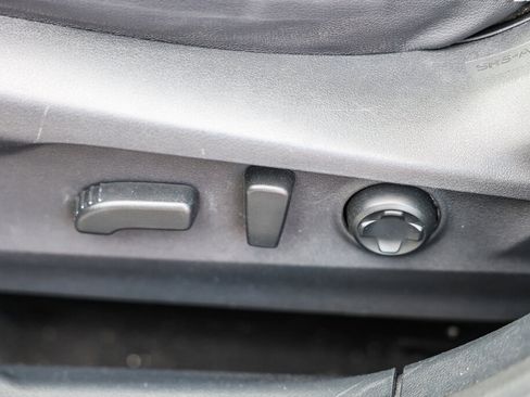 Used 2023 Subaru Outback Limited image 12