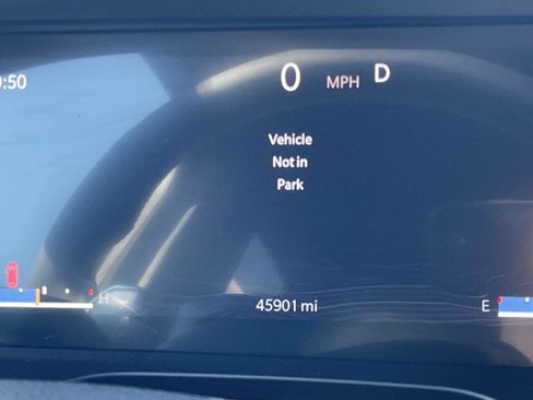 Used 2024 Jeep Grand Cherokee Altitude image 13