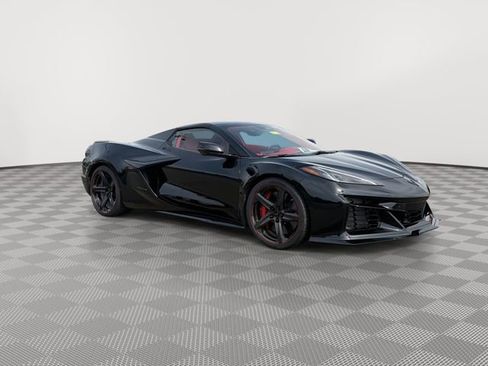 Used 2025 Chevrolet Corvette E-Ray w/ Stealth Interior Trim Package AWD/4WD image 13