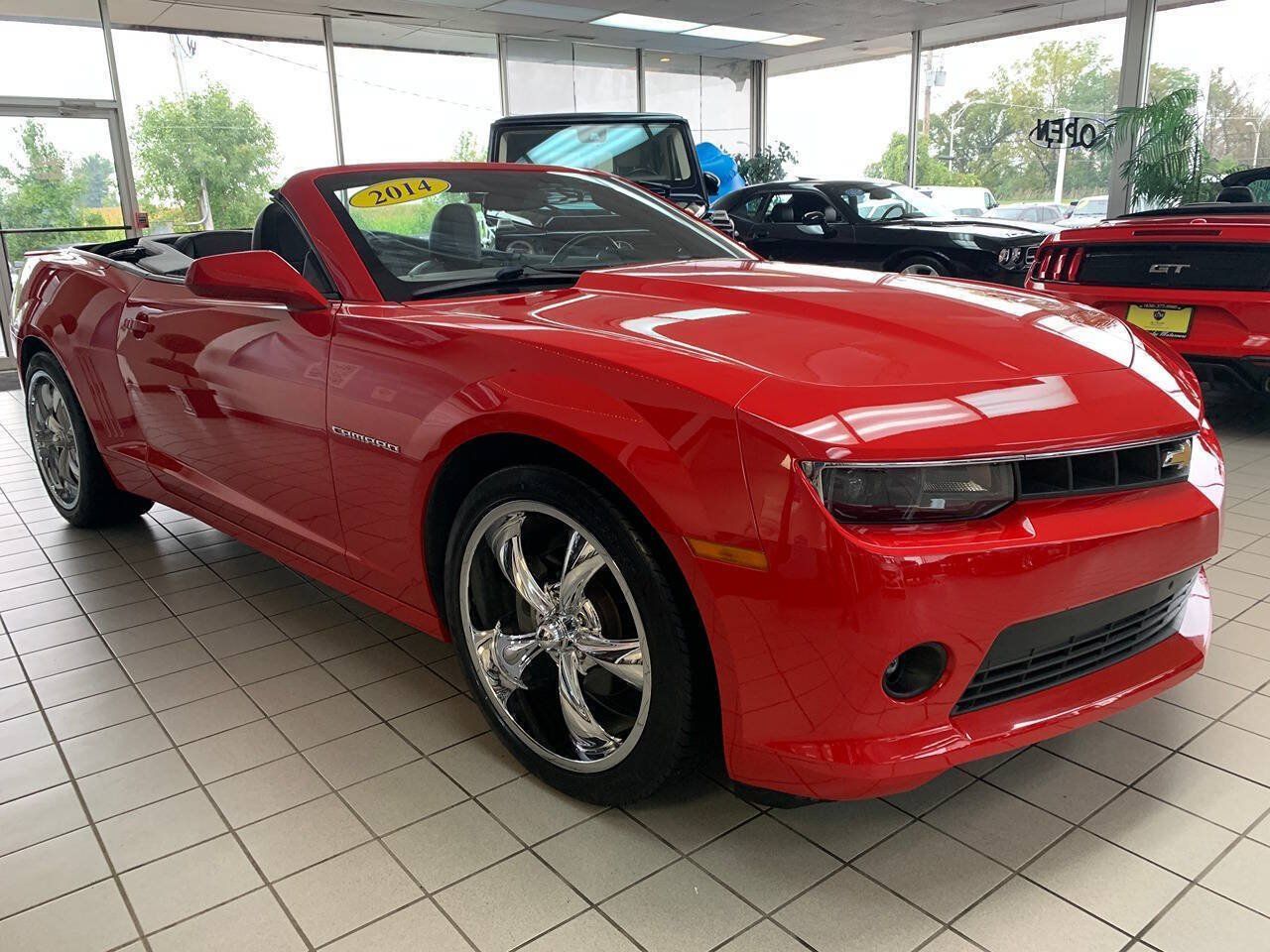 Used 2014 Chevrolet Camaro LT RWD image 4