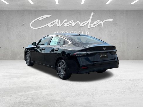 New 2027 Nissan Sentra S w/ S Cold Weather Package FWD image 15