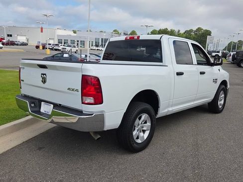 Used 2023 RAM 1500 Classic SLT w/ Electronics Group AWD/4WD image 12